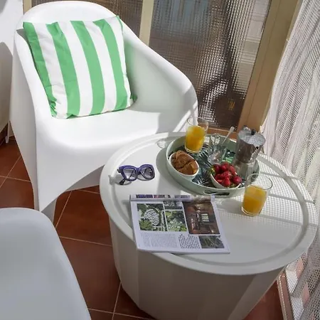 Singularstays V Apartment *